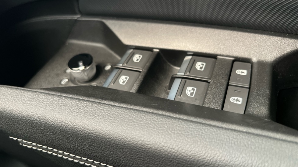 Used Audi Q4 e-tron 2024 for sale - 76539897: Photo 57