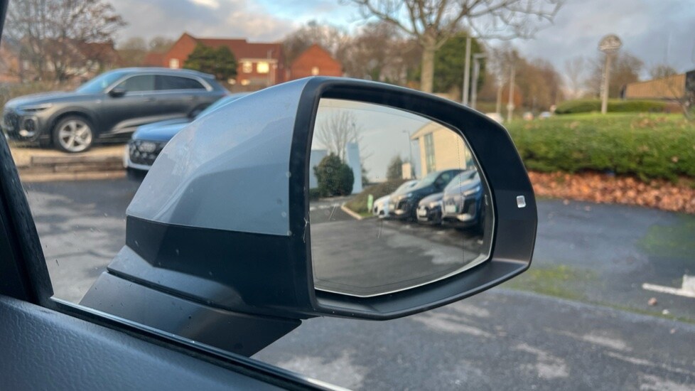 Used Audi Q5 2021 for sale - 76587021: Photo 32