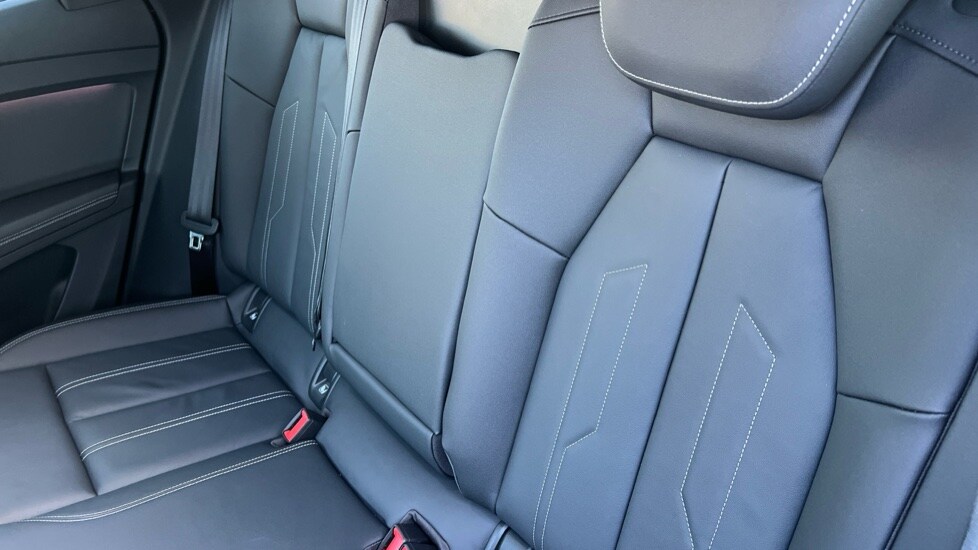 Used Audi Q4 e-tron 2025 for sale - 76567908: Photo 15