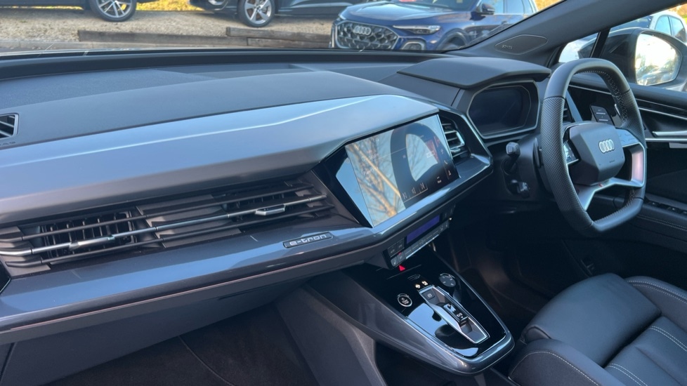 Used Audi Q4 e-tron 2025 for sale - 76567908: Photo 2