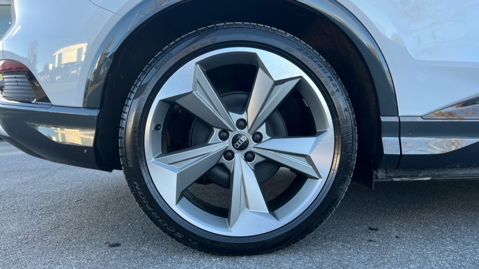 Used Audi Q4 e-tron 2025 for sale - 76567908: Photo 21