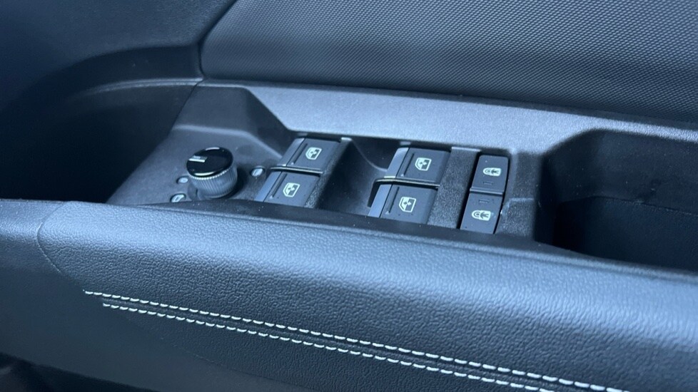 Used Audi Q4 e-tron 2025 for sale - 76567908: Photo 28