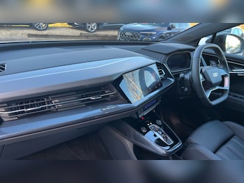 Used Audi Q4 e-tron 2025 for sale - 76567908: Photo