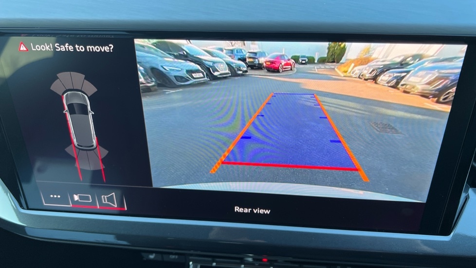 Used Audi Q4 e-tron 2025 for sale - 76567908: Photo 36