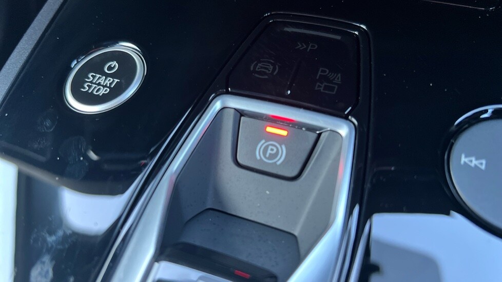 Used Audi Q4 e-tron 2025 for sale - 76567908: Photo 51