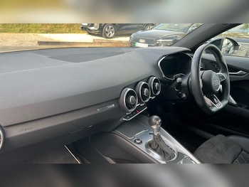 Used Audi TT 2022 for sale - 76140388: Photo 2