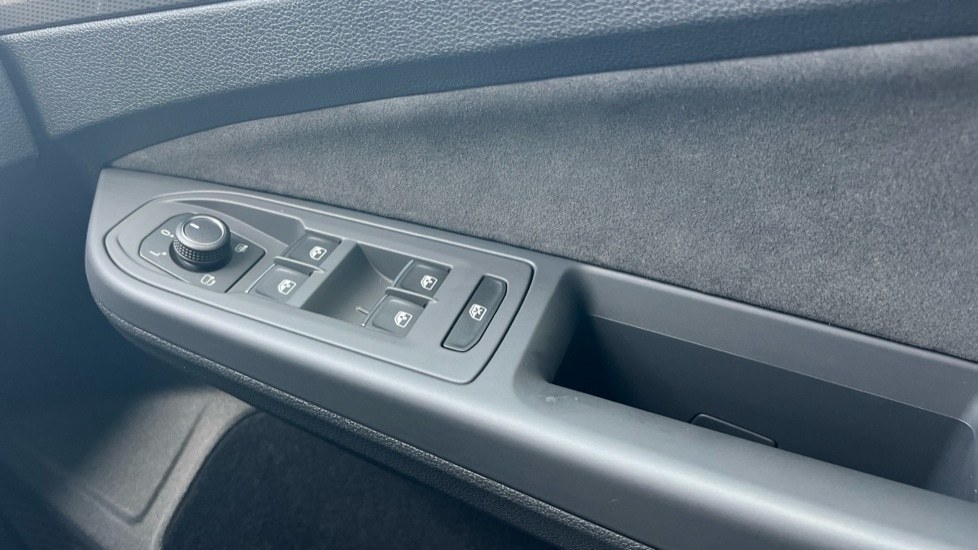 Used Volkswagen Golf 2025 for sale - 76379587: Photo 30