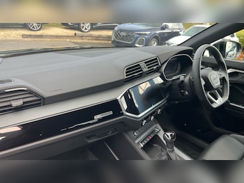 Used Audi Q3 2025 for sale - 76738018: Photo