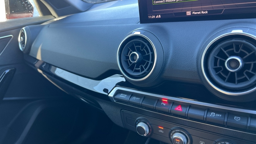 Used Audi Q2 2020 for sale - 76630232: Photo 41