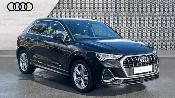 Used Audi Q3 2024 for sale - 75702739: Photo 1