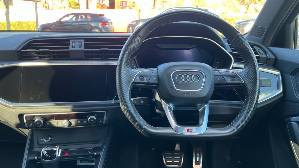 Used Audi Q3 2020 for sale - 76942936: Photo 12