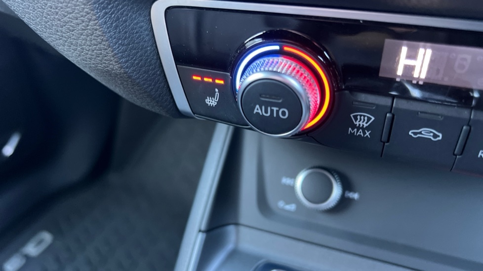 Used Audi Q3 2020 for sale - 76942936: Photo 47