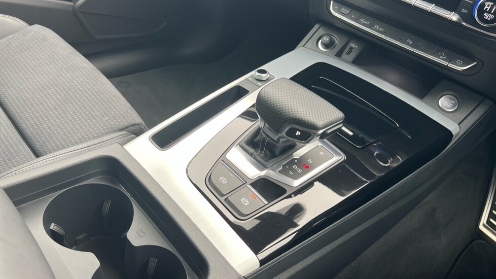 Used Audi Q5 2024 for sale - 76332300: Photo 19