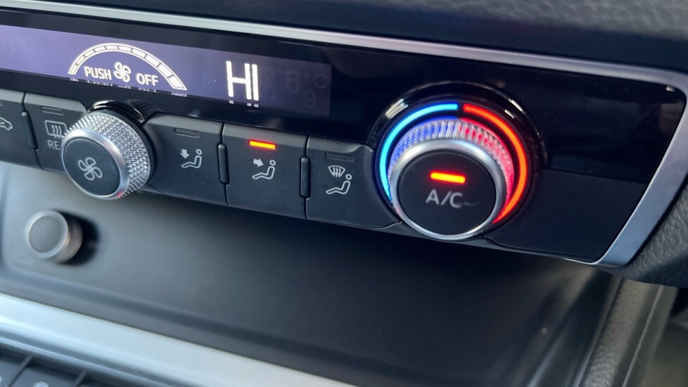 Used Audi Q3 2024 for sale - 76861827: Photo 45