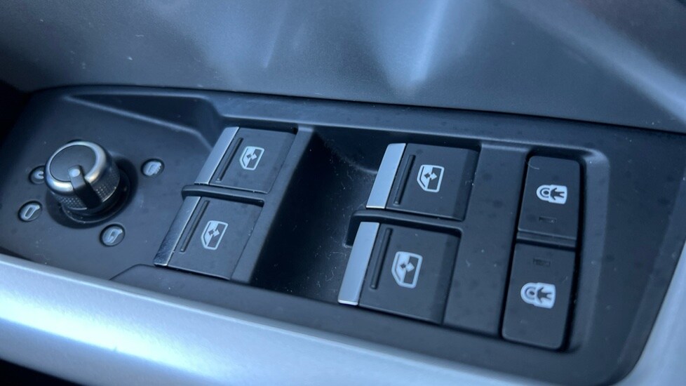 Used Audi Q3 2024 for sale - 76861827: Photo 54