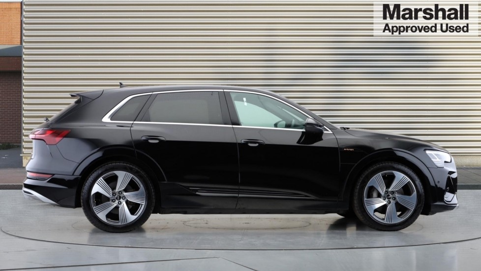 Used Audi e-tron 2022 for sale - 76442155: Photo 2