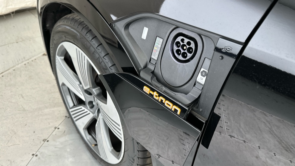 Used Audi e-tron 2022 for sale - 76442155: Photo 21