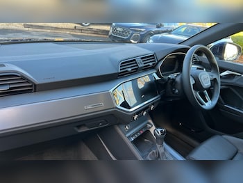 Used Audi Q3 2025 for sale - 76669825: Photo