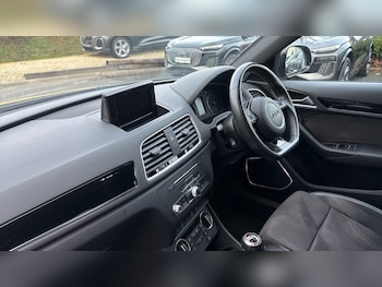 Used Audi Q3 2018 for sale - 77005086: Photo