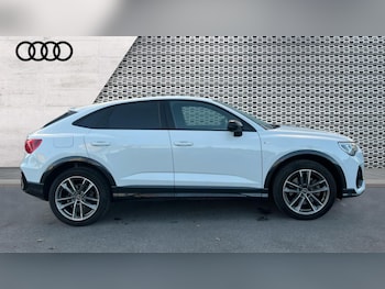 Used Audi Q3 2021 for sale - 76901450: Photo