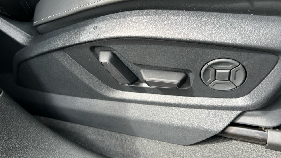Used Audi Q8 2025 for sale - 76195992: Photo 29