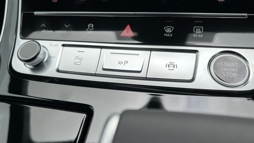 Used Audi Q8 2025 for sale - 76195992: Photo 68