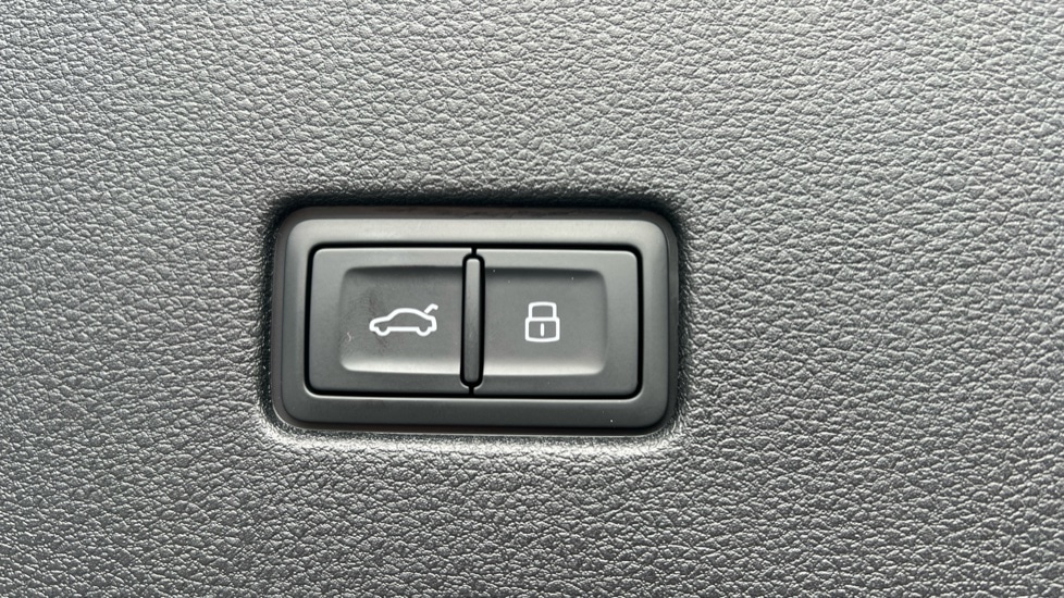Used Audi Q8 2025 for sale - 76195992: Photo 93