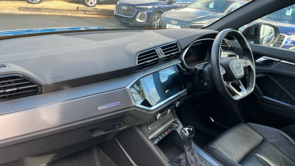 Used Audi Q3 2020 for sale - 77075767: Photo 2