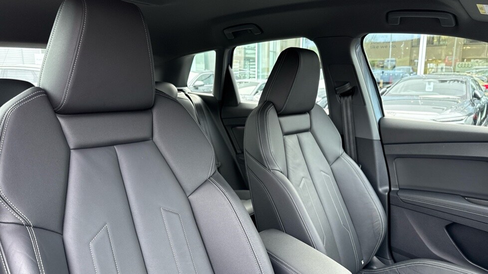 Used Audi Q4 e-tron 2021 for sale - 76494079: Photo 17