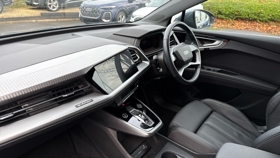 Used Audi Q4 e-tron 2021 for sale - 76494079: Photo 2