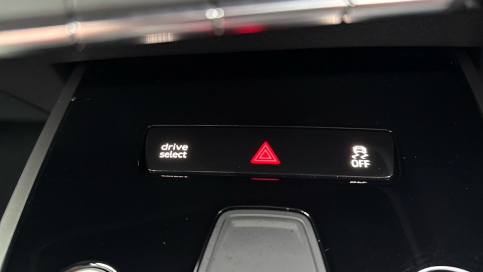 Used Audi Q4 e-tron 2021 for sale - 76494079: Photo 27