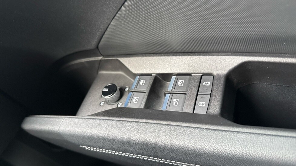 Used Audi Q4 e-tron 2021 for sale - 76494079: Photo 28