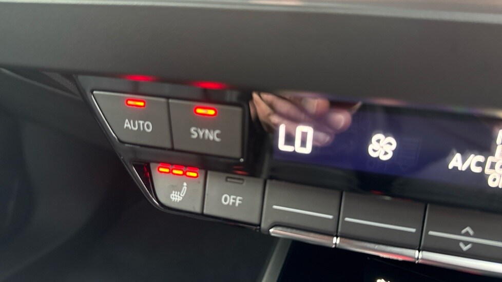 Used Audi Q4 e-tron 2021 for sale - 76494079: Photo 37