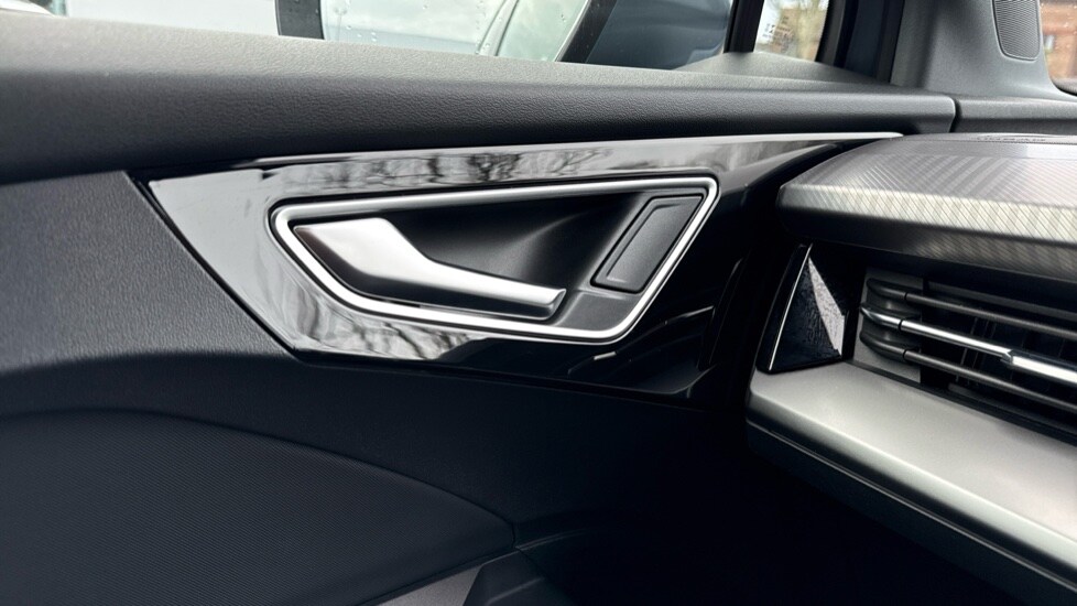 Used Audi Q4 e-tron 2021 for sale - 76494079: Photo 51