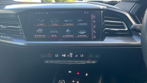 Used Audi Q4 e-tron 2022 for sale - 75636744: Photo 13