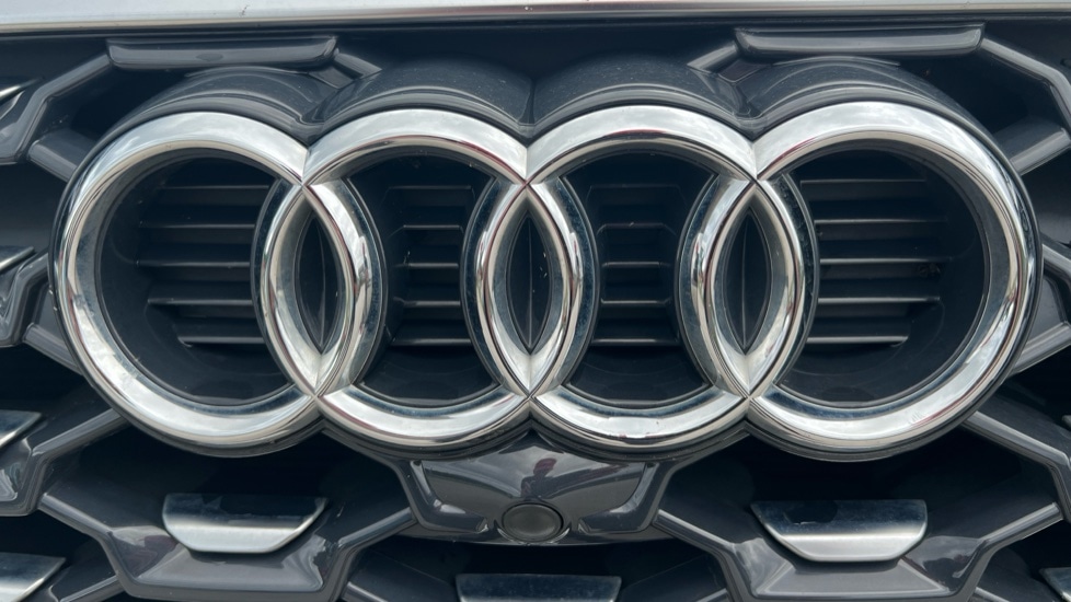 Used Audi Q5 2021 for sale - 76856446: Photo 53