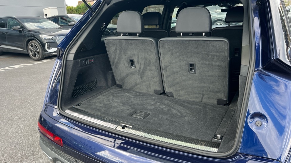 Used Audi Q7 2023 for sale - 76008014: Photo 42