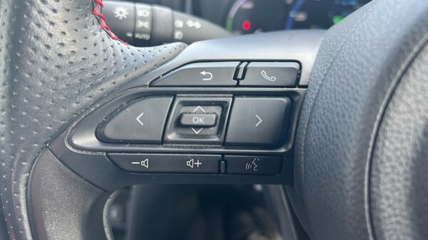 Used Toyota Yaris Cross 2023 for sale - 75652801: Photo 23