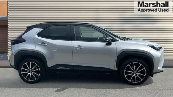 Used Toyota Yaris Cross 2023 for sale - 75652801: Photo 2