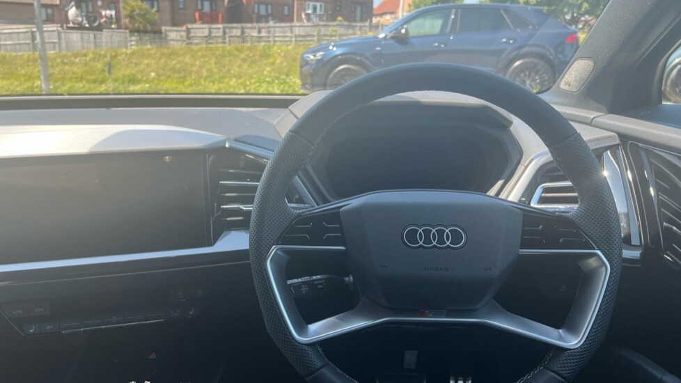 Used Audi Q4 e-tron 2025 for sale - 76096088: Photo 12