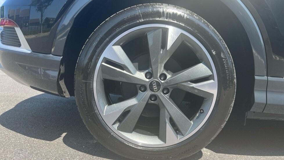 Used Audi Q4 e-tron 2025 for sale - 76096088: Photo 21