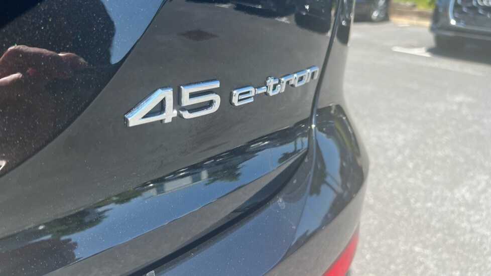 Used Audi Q4 e-tron 2025 for sale - 76096088: Photo 46