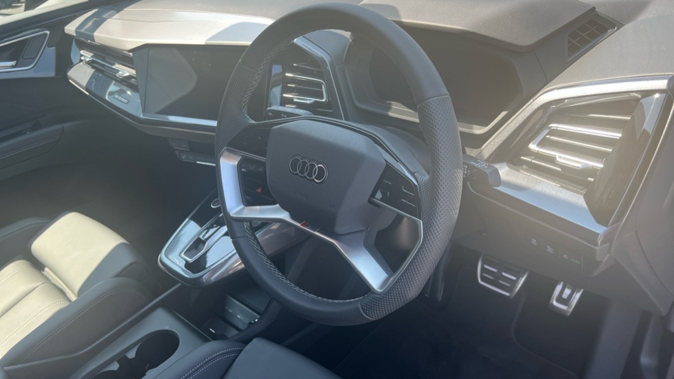 Used Audi Q4 e-tron 2025 for sale - 76096088: Photo 6