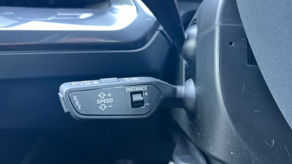 Used Audi Q4 e-tron 2025 for sale - 76096088: Photo 77