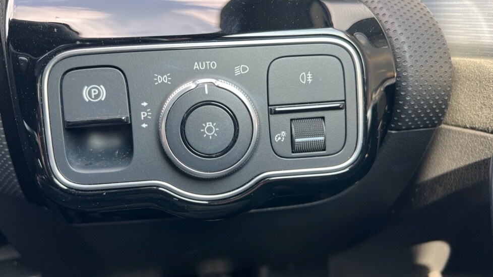 Used Mercedes-Benz A-Class 2022 for sale - 76609685: Photo 21