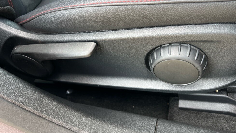 Used Mercedes-Benz A-Class 2022 for sale - 76609685: Photo 32