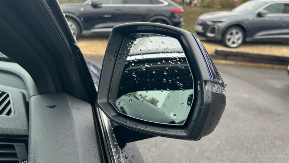 Used Audi Q5 2023 for sale - 76384338: Photo 84