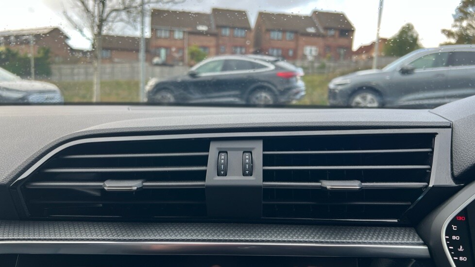 Used Audi Q3 2024 for sale - 76563824: Photo 16