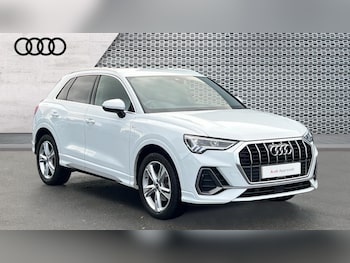 Audi - Q3