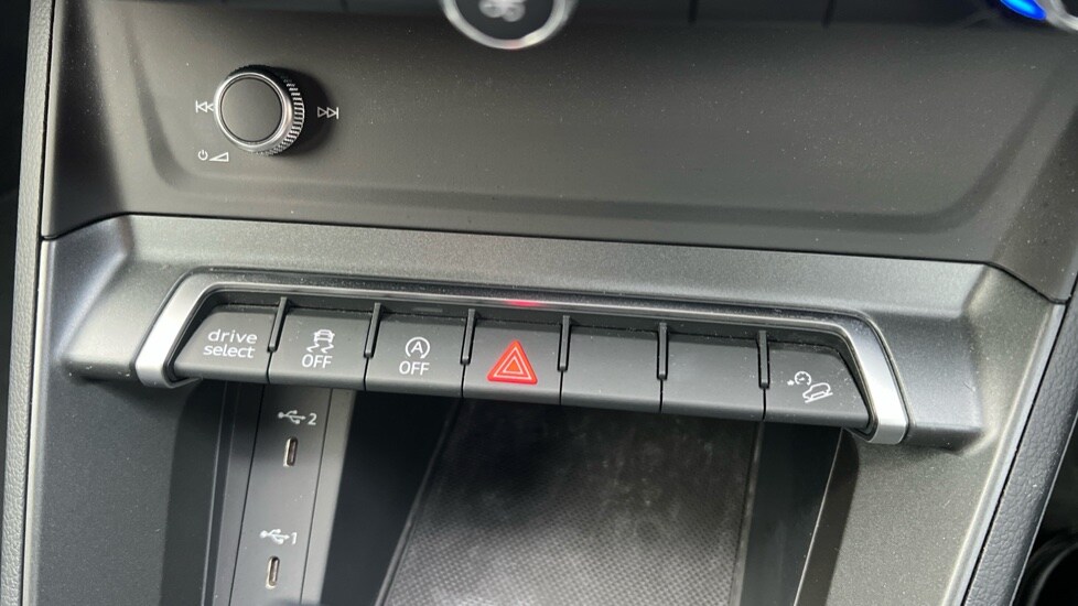 Used Audi Q3 2024 for sale - 76563824: Photo 56